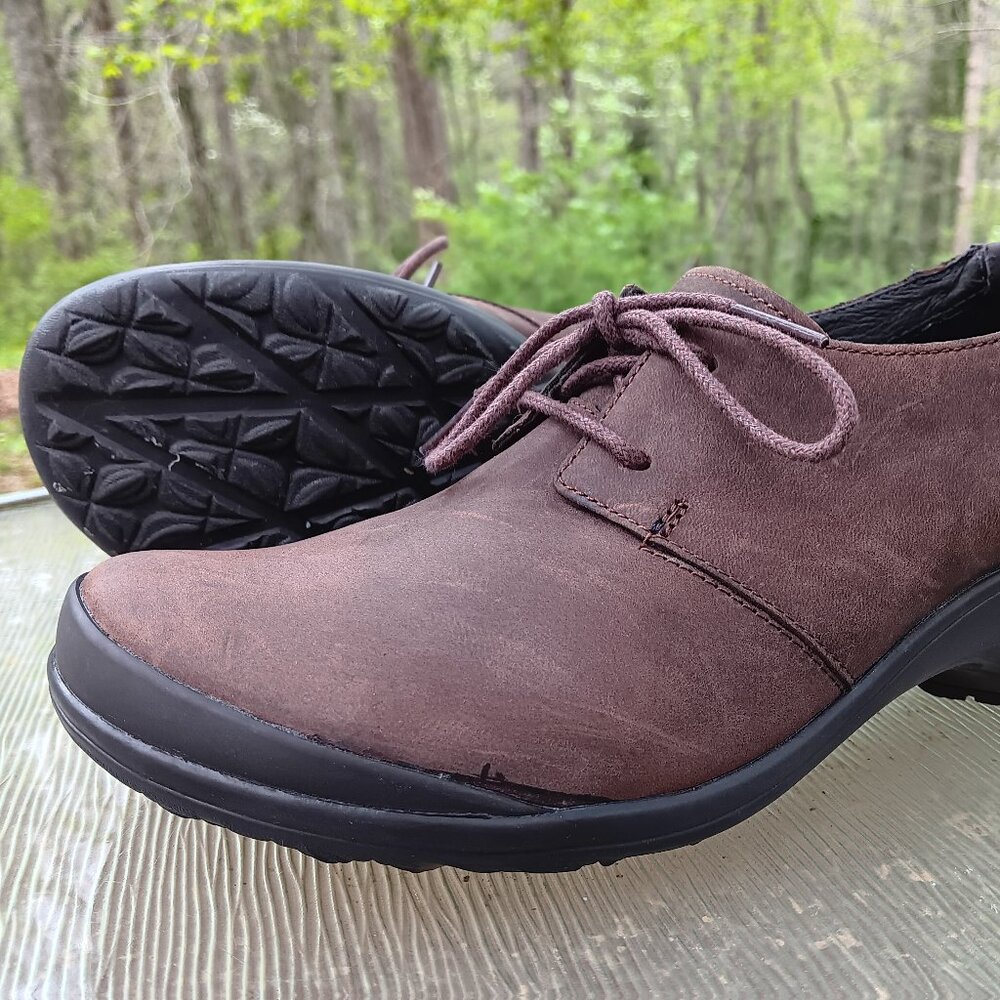 Women's Merrell Butter Rum Brown Leather Heels Casual Dress Shoes Size 7.5